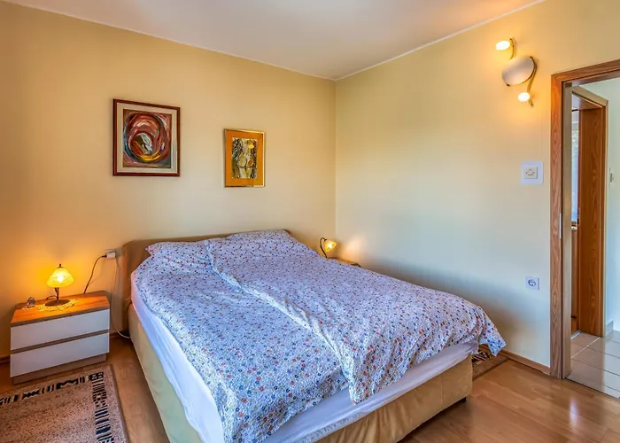 Дом отдыха House Ingrid Малинска